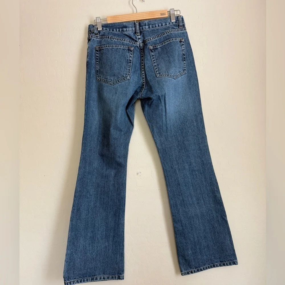 Y2K GAP low rise flare medium wash Rory Gilmore 2004